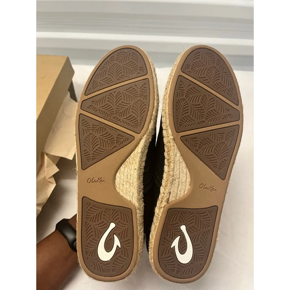 NIB $170 Olukai Kaula Pa’a Li Woman’s Espadrille Shoes in black color Size 39/9